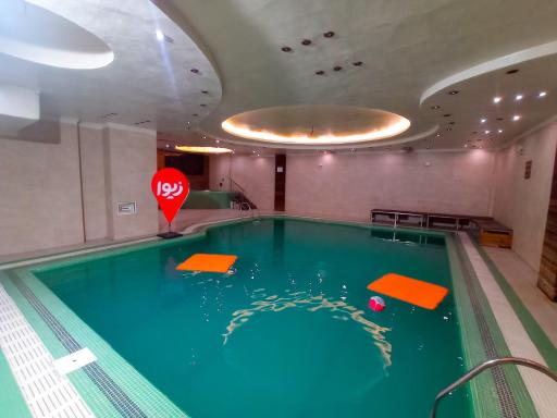 عکس استخر هتل ملل