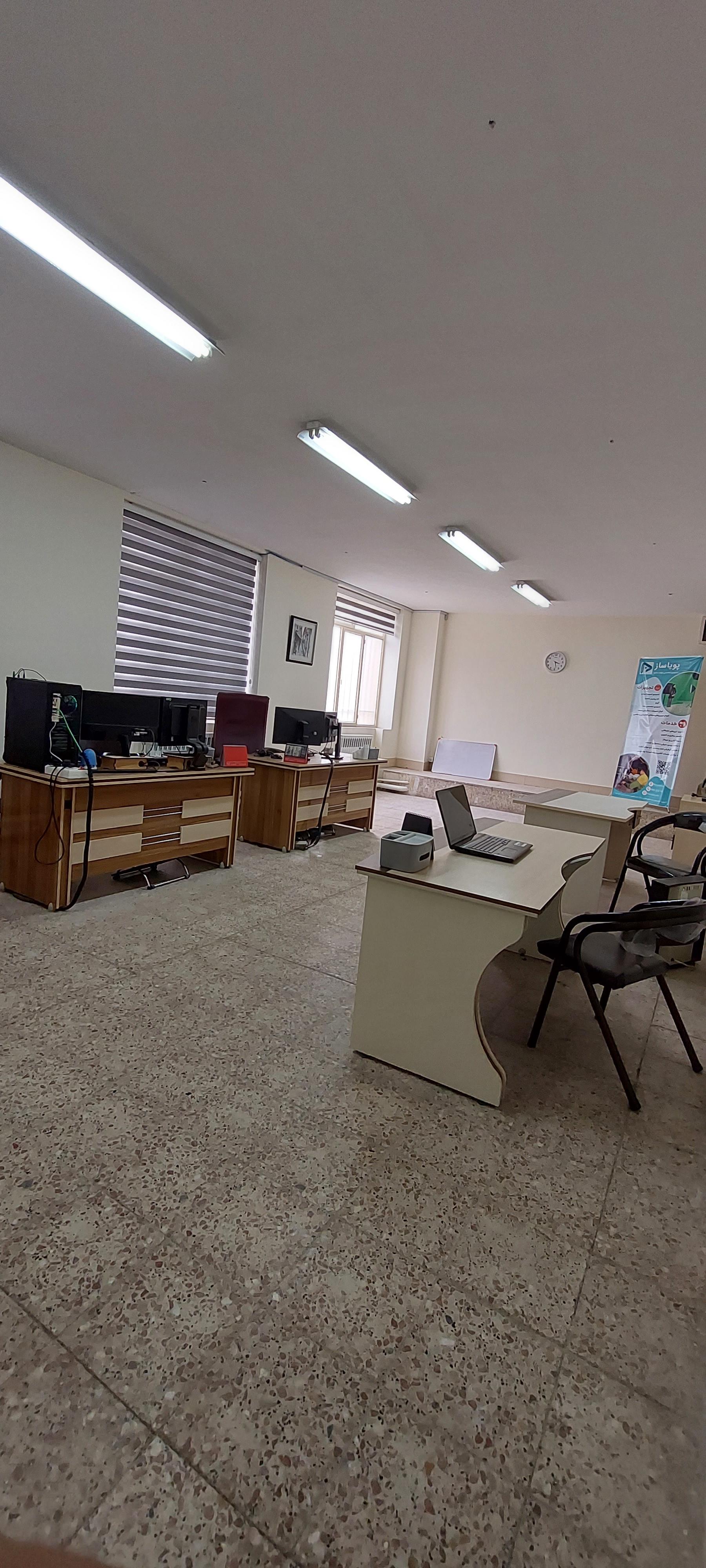 عکس استودیو تولید محتوای پویا ساز 