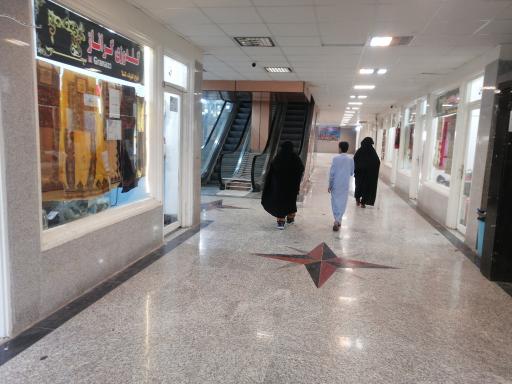 عکس مجتمع تجاری اداری نعیم (نگین سراوان)