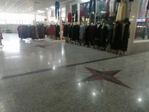 عکس مجتمع تجاری اداری نعیم (نگین سراوان)