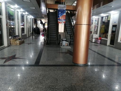 عکس مجتمع تجاری اداری نعیم (نگین سراوان)