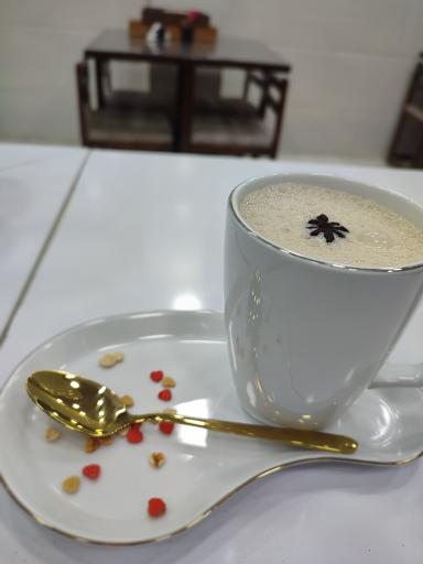 عکس کافه تریا کالی