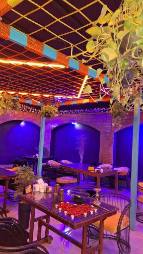 عکس باغ رستوران مانا لانژ