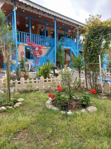 اقامتگاه بومگردی عمارت آبی