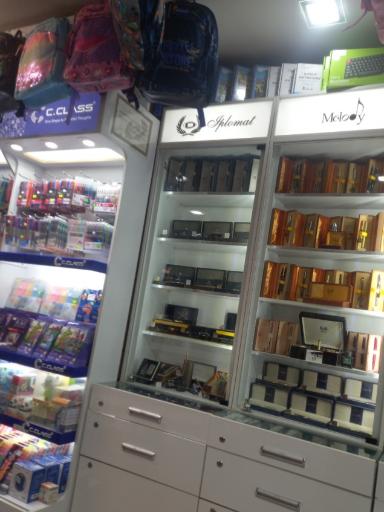 عکس آریا کتاب