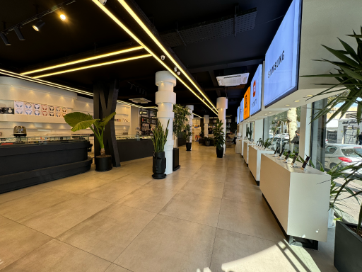 عکس برندشاپ ابریشمی