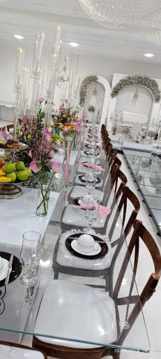 تشریفات پَر طلایی