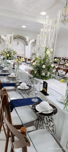 عکس تشریفات پَر طلایی