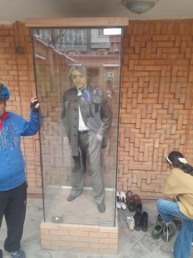 عکس خانه موزه عزت الله انتظامی