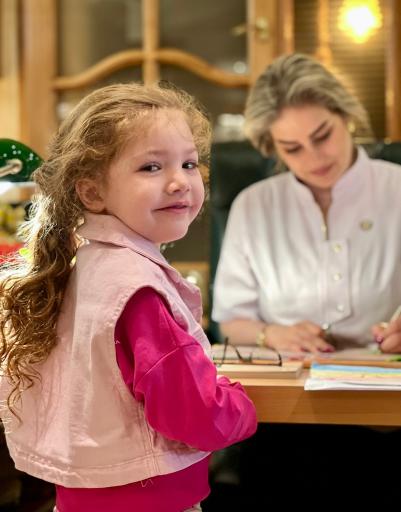 عکس دکتر ماریتا شکاریان (دندانپزشک کودکان)