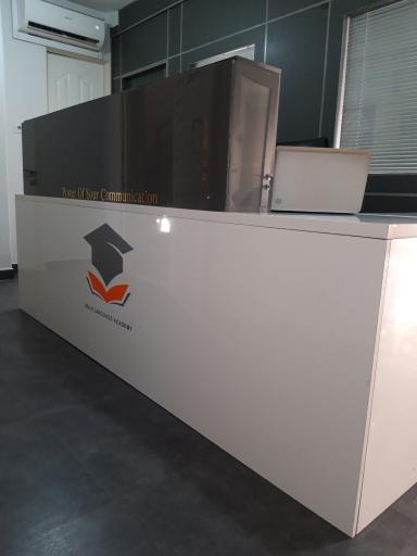 عکس آموزشگاه زبان ایرجی