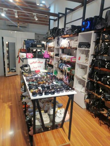 عکس کیف و کفش توت فرنگی 