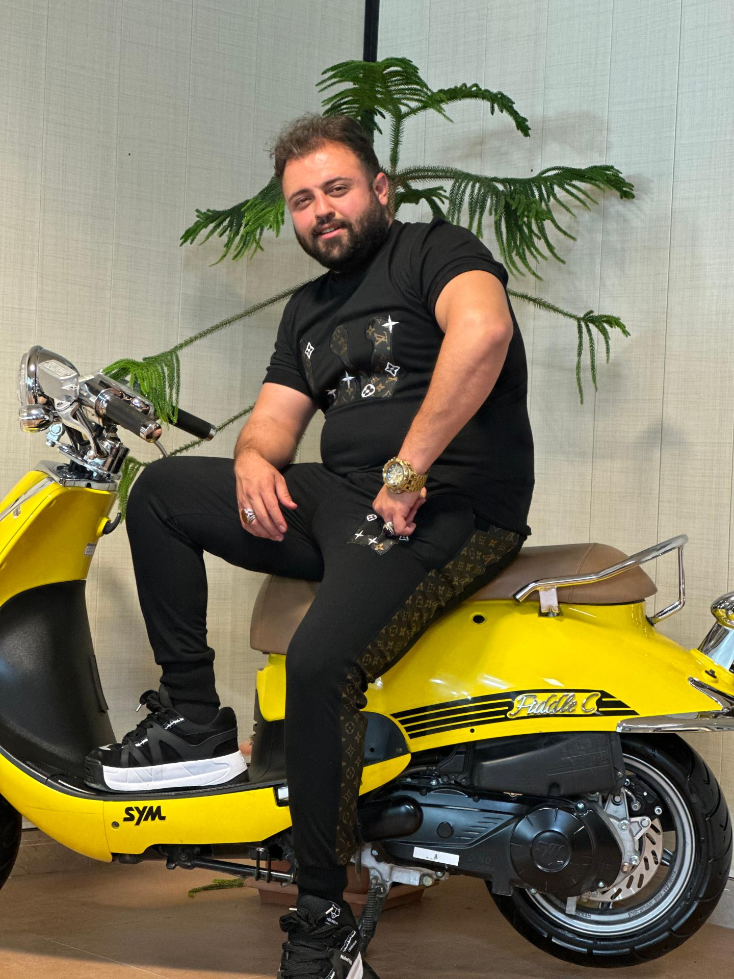 عکس گالری آداک