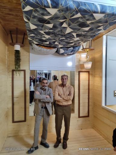 عکس خانه وارونه