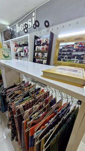 عکس شال و روسری لی‌سی