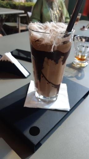 عکس کافه ژوتم