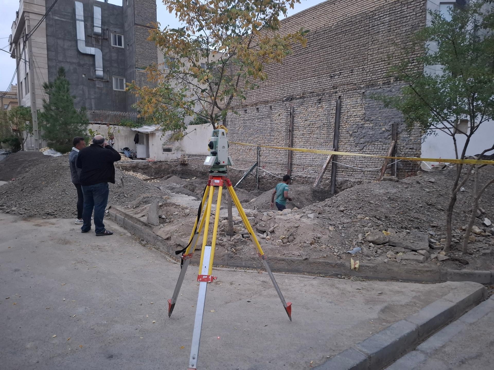 عکس خدمات نقشه برداری مهندسی آژند