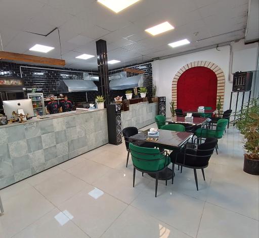 پیتزا نیاوران