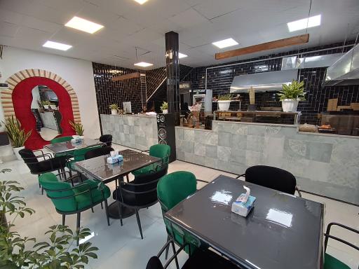 پیتزا نیاوران