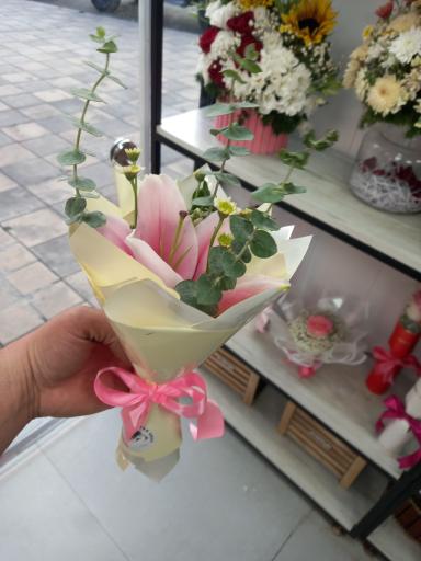عکس گل فروشی کافه گل