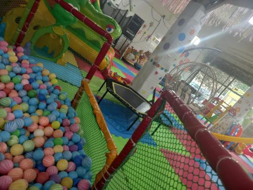 عکس خانه بازی و خلاقیت قصر الماس