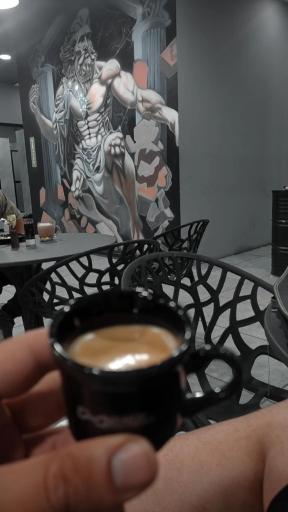 عکس باشگاه بدنسازی زندگی سبز