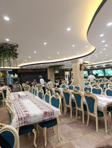 عکس رستوران بزرگ رومی