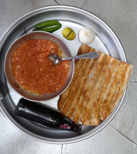 عکس دیزی و املت پیرمرد