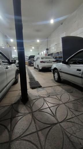 عکس تعمیرگاه مکانیکی، کمک فنر و جلوبندی