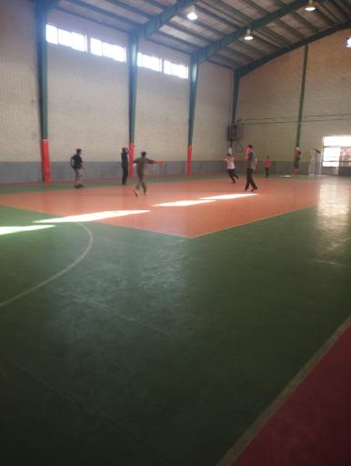 عکس سالن فرهنگی ورزشی شهدای سیس