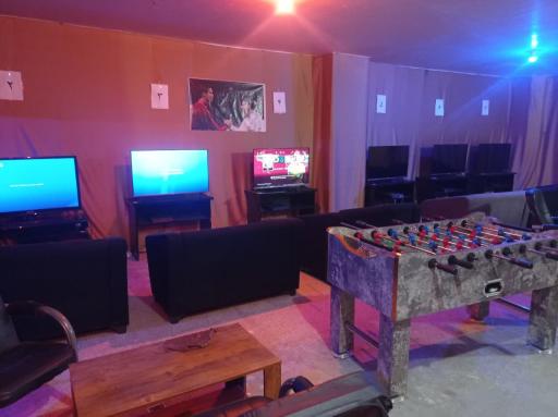 عکس گیم نت و کنسول گری آفتاب