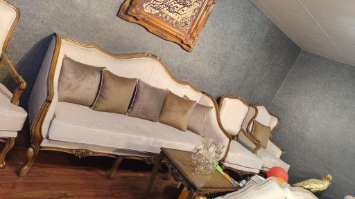 عکس تولیدی مبلمان جوان