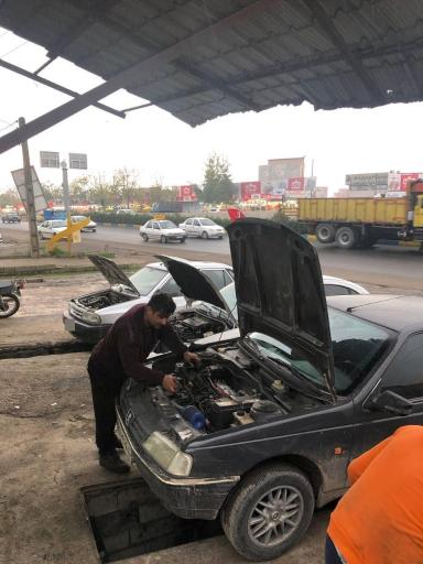 عکس مکانیکی حسین زاده