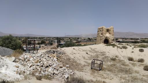 عکس محوطه تاریخی تپه و قلعه وداغ