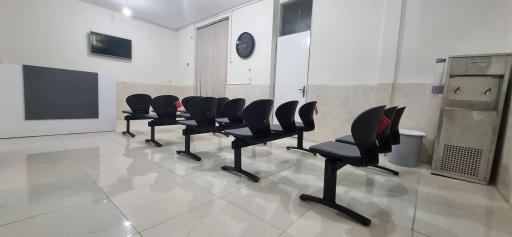 عکس مرکز رادیولوژی و سونوگرافی آوا