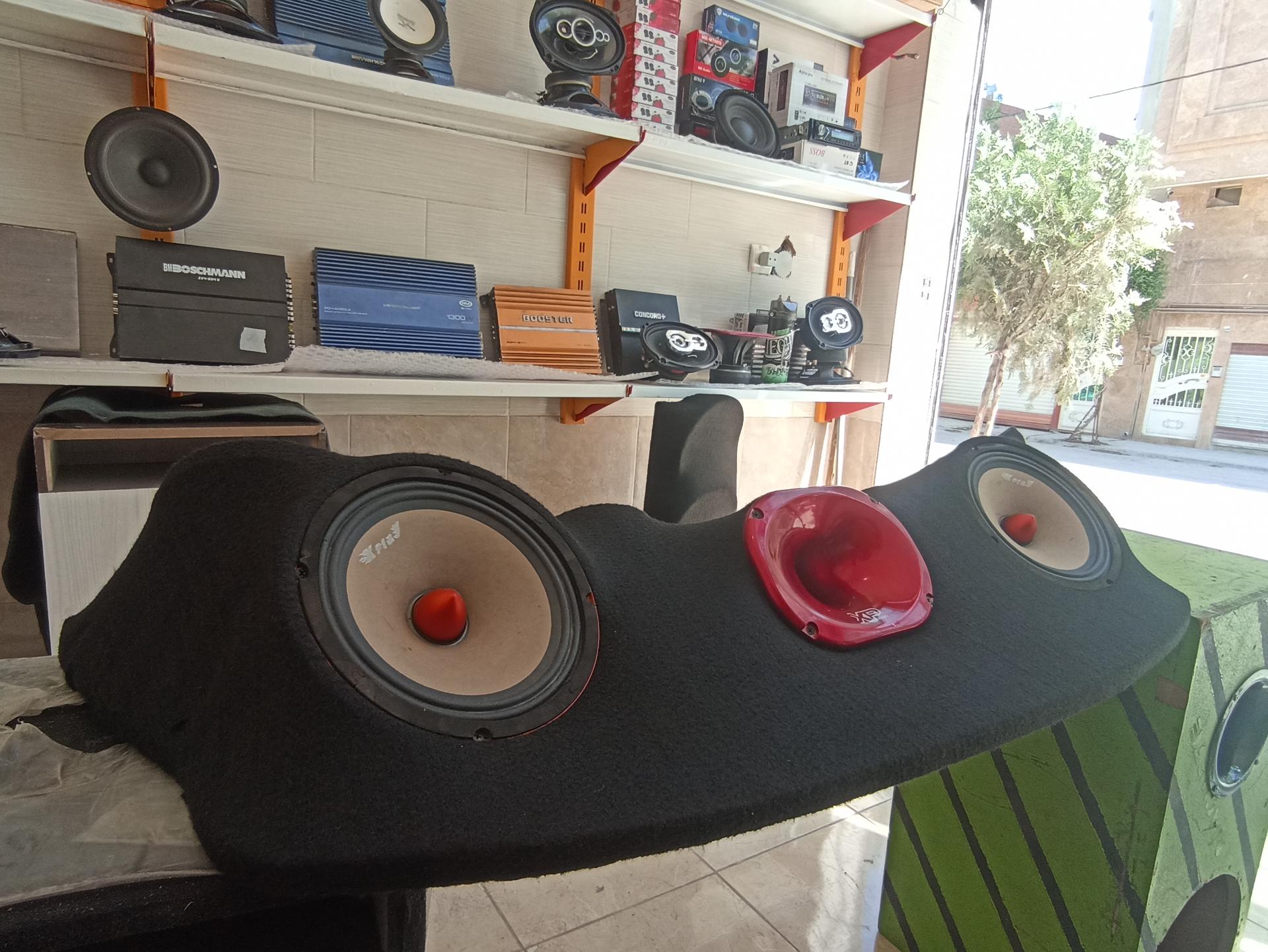 عکس تعمیرات سیستم صوتی AH