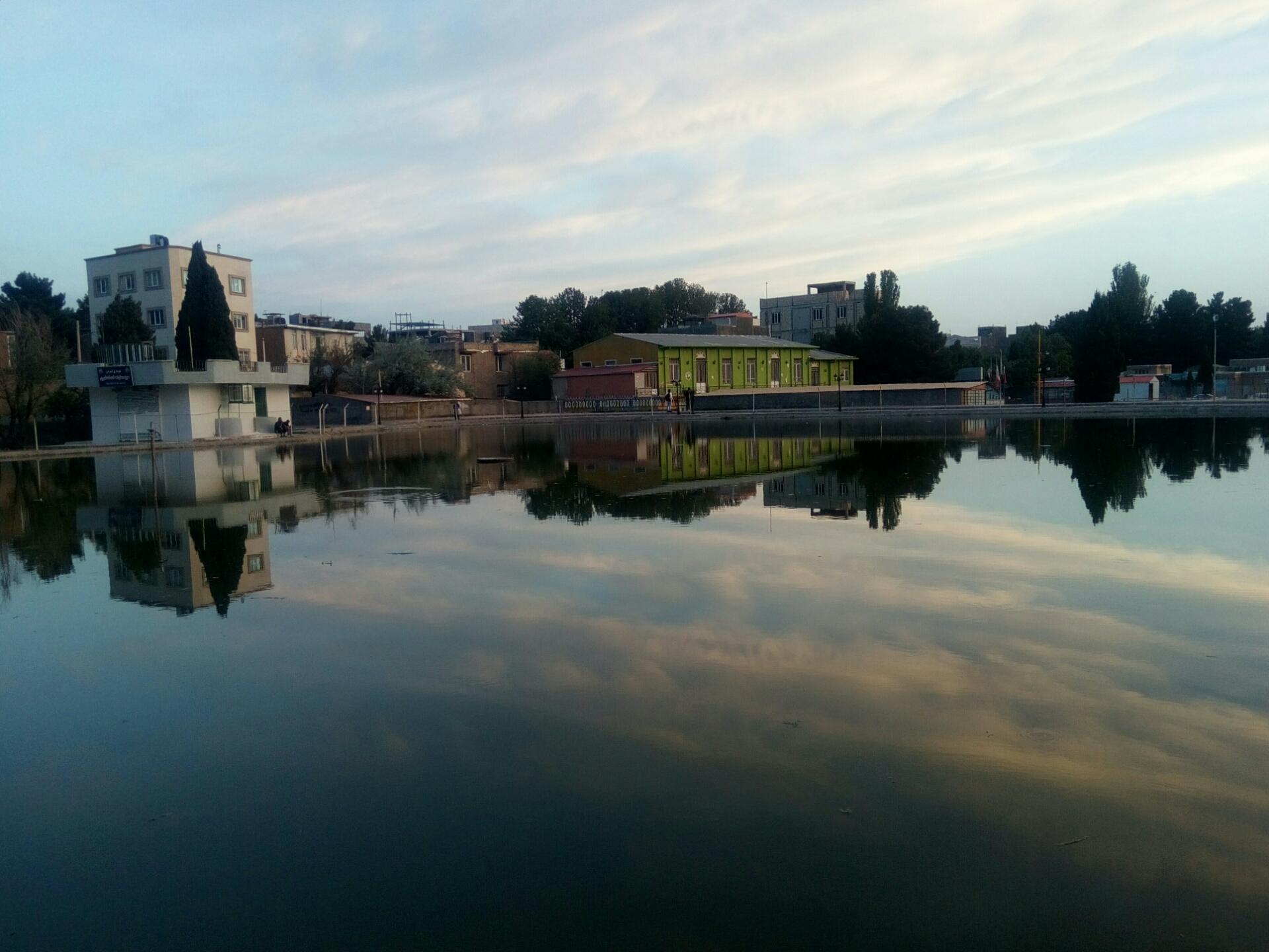 عکس استخر پارک ملت