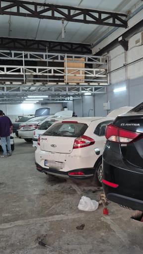 عکس تعمیرگاه تخصصی پیرزاد