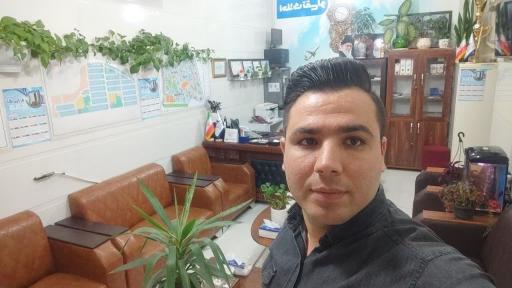 عکس مشاور املاک تقی لو