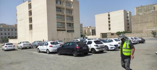 عکس پارکینگ عمومی انجمن حمایت از زندانیان فردیس