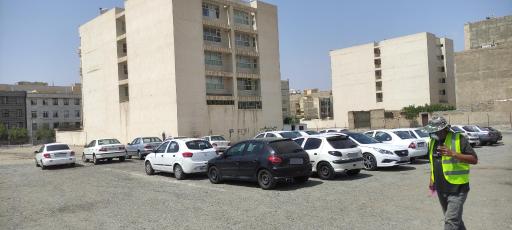 عکس پارکینگ عمومی انجمن حمایت از زندانیان فردیس