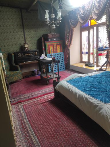 عکس عمارت حکیم افضل