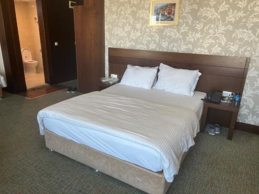 عکس هتل لیلیوم