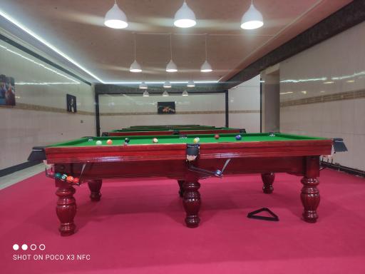 عکس کافه بیلیارد شایلوت