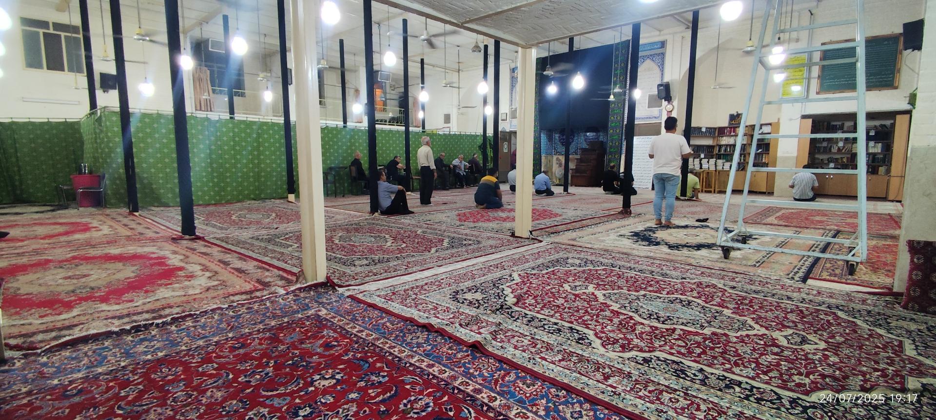 عکس مسجد و حسینیه ارشاد