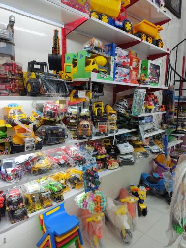 عکس اسباب‌بازی و بازی فکری وروجکا