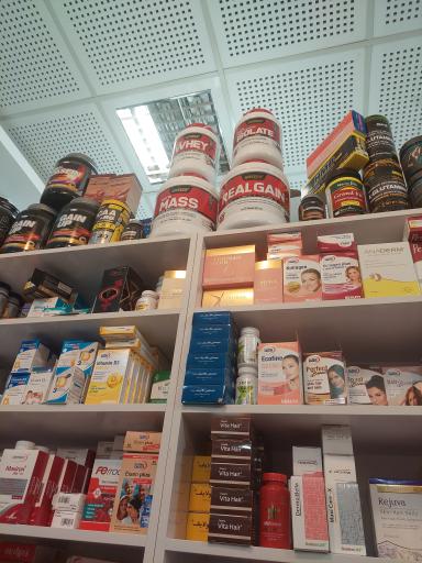 عکس داروخانه دکتر مومنی