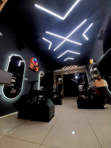 عکس آرایشگاه ROYAL