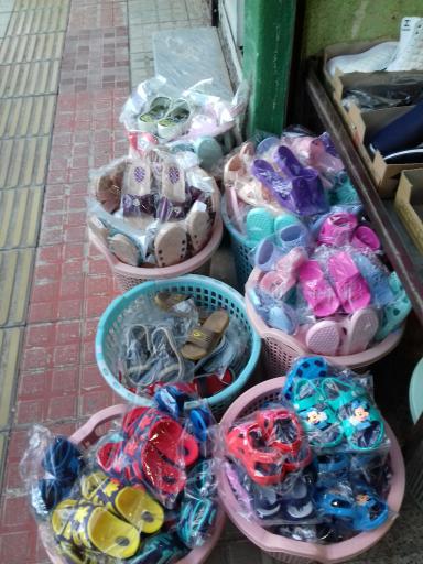 عکس دمپایی و کتونی لینا