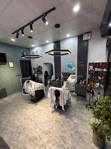 سالن پیرایش یاشار